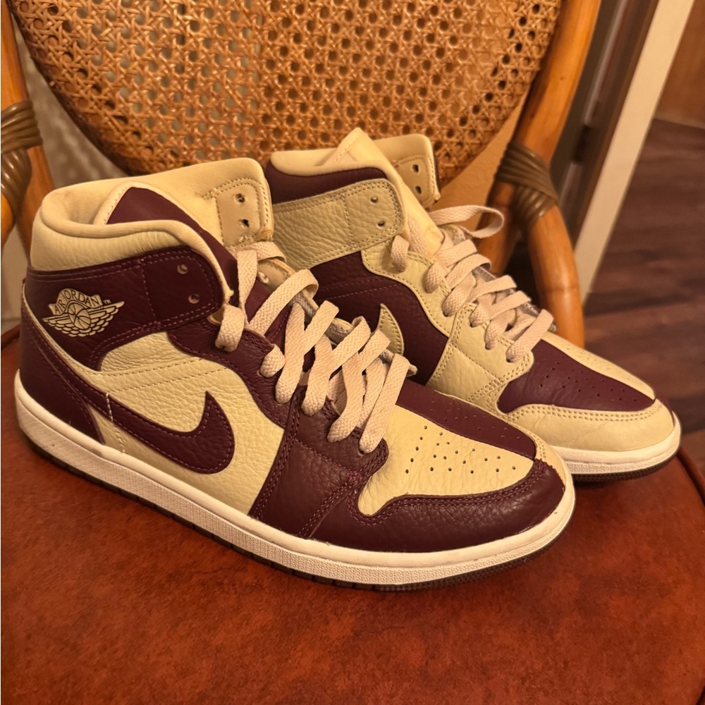 Nike Women's Sneakers - Maroon and Cream